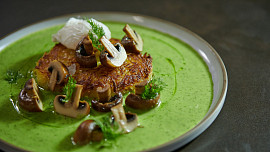 Bramborové rösti s koprovou omáčkou podle Marka Fichtnera