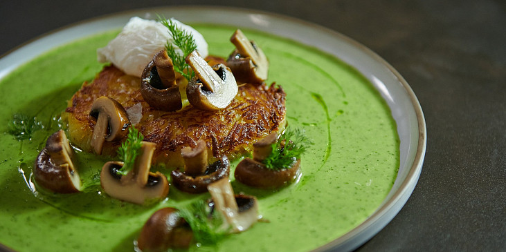 Bramborové rösti s koprovou omáčkou podle Marka Fichtnera