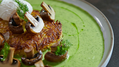 Bramborové rösti s koprovou omáčkou podle Marka Fichtnera