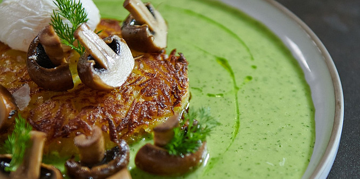 Bramborové rösti s koprovou omáčkou podle Marka Fichtnera