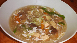 Čínská ostrokyslá polévka - moja imitácia