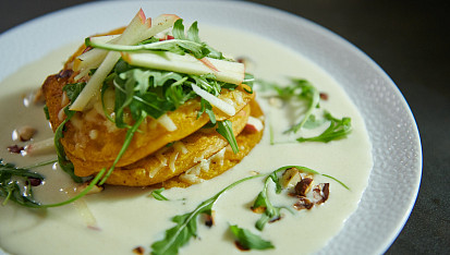 Slané dýňové lívance s omáčkou z podmáslí podle Marka Fichtnera