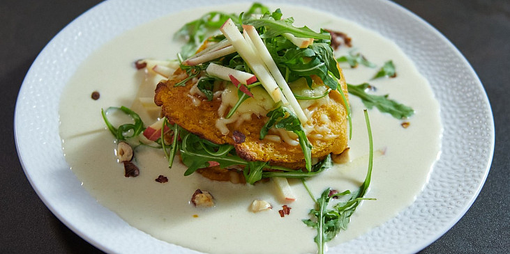 Slané dýňové lívance s omáčkou z podmáslí podle Marka Fichtnera