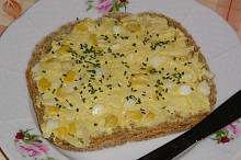 Vajíčková pomazánka s kukuřicí