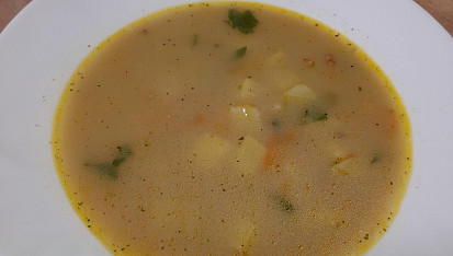 Drožďová polévka s pohankou