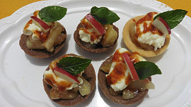 Košíčky plněné jablečnou směsí