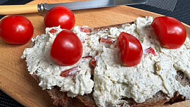 Lahodná nivová pomazánka