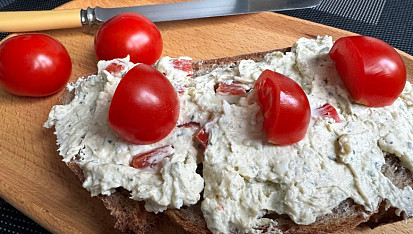 Lahodná nivová pomazánka