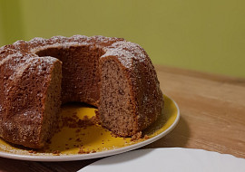 Maminčina ořechová bábovka