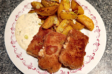 Smažená Niva, pečené brambory a dip