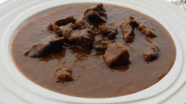 Zvěřinový guláš