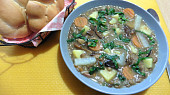 Bramborovo-čočková polévka s houbami
