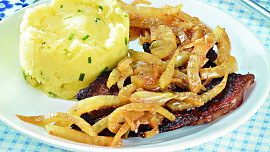 Hovězí roštěná s dušeným fenyklem