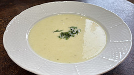 Krémová pórková polévka