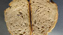 Světlý kvasový chléb