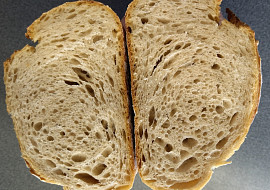 Světlý kvasový chléb