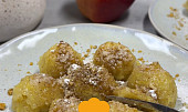 Jablečné knedlíčky ze 2 ingrediencí