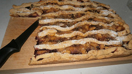 Jablečný linecký koláč
