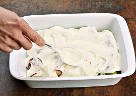 Pórek v kabátku z anglické slaniny