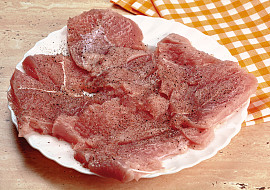 Znojemská omáčka s krůtím masem