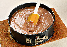 Čokoládový tvarožník s fíkem a pistáciemi