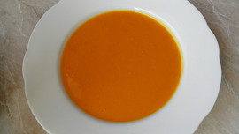Dýňová polévka se skořicí