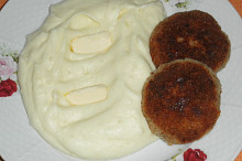 Králičí karbanátky z vařeného masa