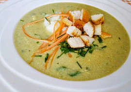 Krémová bramborová polévka se smetanou