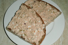 Paštiková pomazánka s vajíčkem