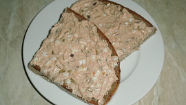 Paštiková pomazánka s vajíčkem