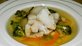 Polévka z rybích odřezků