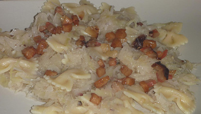 Těstoviny s kysaným zelím