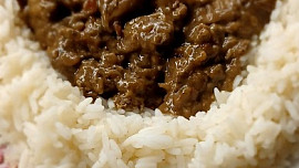 Kuřecí játra s cibulkou