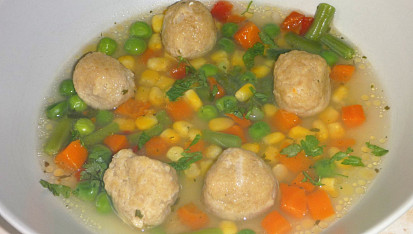 Kvasnicové knedlíčky do polévky