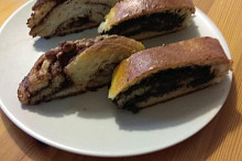 Veľmi dobré cesto, piekla som z neho makový aj škoricový koláč - ten ako točenec.