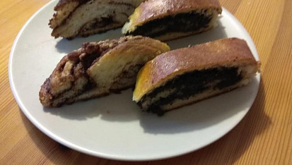 Makovník, Veľmi dobré cesto, piekla som z neho makový aj škoricový koláč - ten ako točenec.