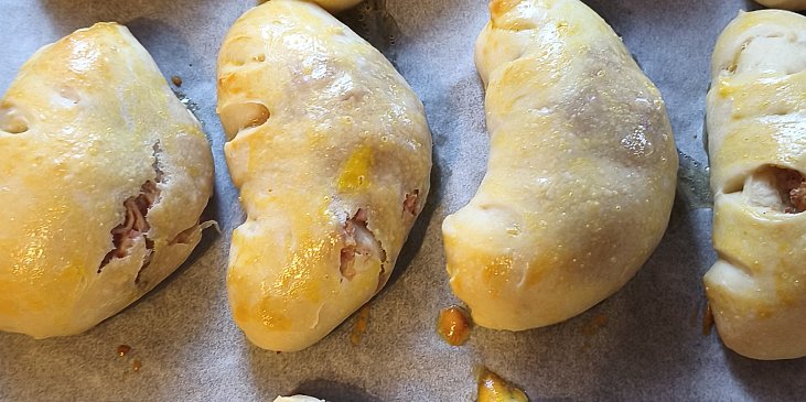 Nadýchané plněné rohlíčky