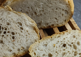 Světlý kváskový chléb