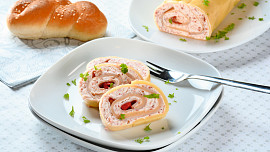 Sýrová roláda s uherskou pěnou