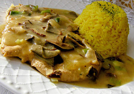 Vepřová pečeně na sušených houbách s hrnkovým knedlíkem