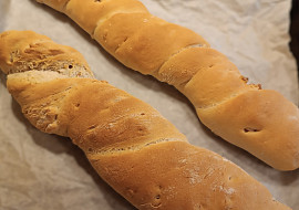 Ždímaný ořechový chléb (Další z  magdalenčiných výborných chlebů.)