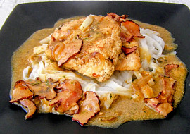 Kuřecí prsa s omáčkou s nakládaným pepřem