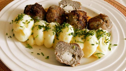 Pečené šišky z mletého masa s bylinkami