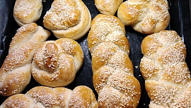 Pšeničné rohlíky (pečivo)