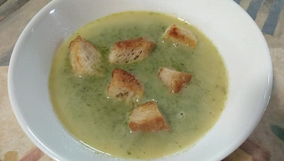 Špenátová polévka se smetanou