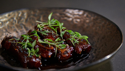 Vepřová žebra ve sladkokyselé omáčce podle Khanha Taa