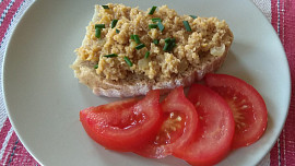 Drožďová pomazánka s pažitkou