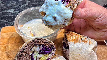 Hovězí kebab s dresinky