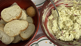 Lahodná nivová pomazánka