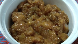 Pomazánka z pečeného lilku